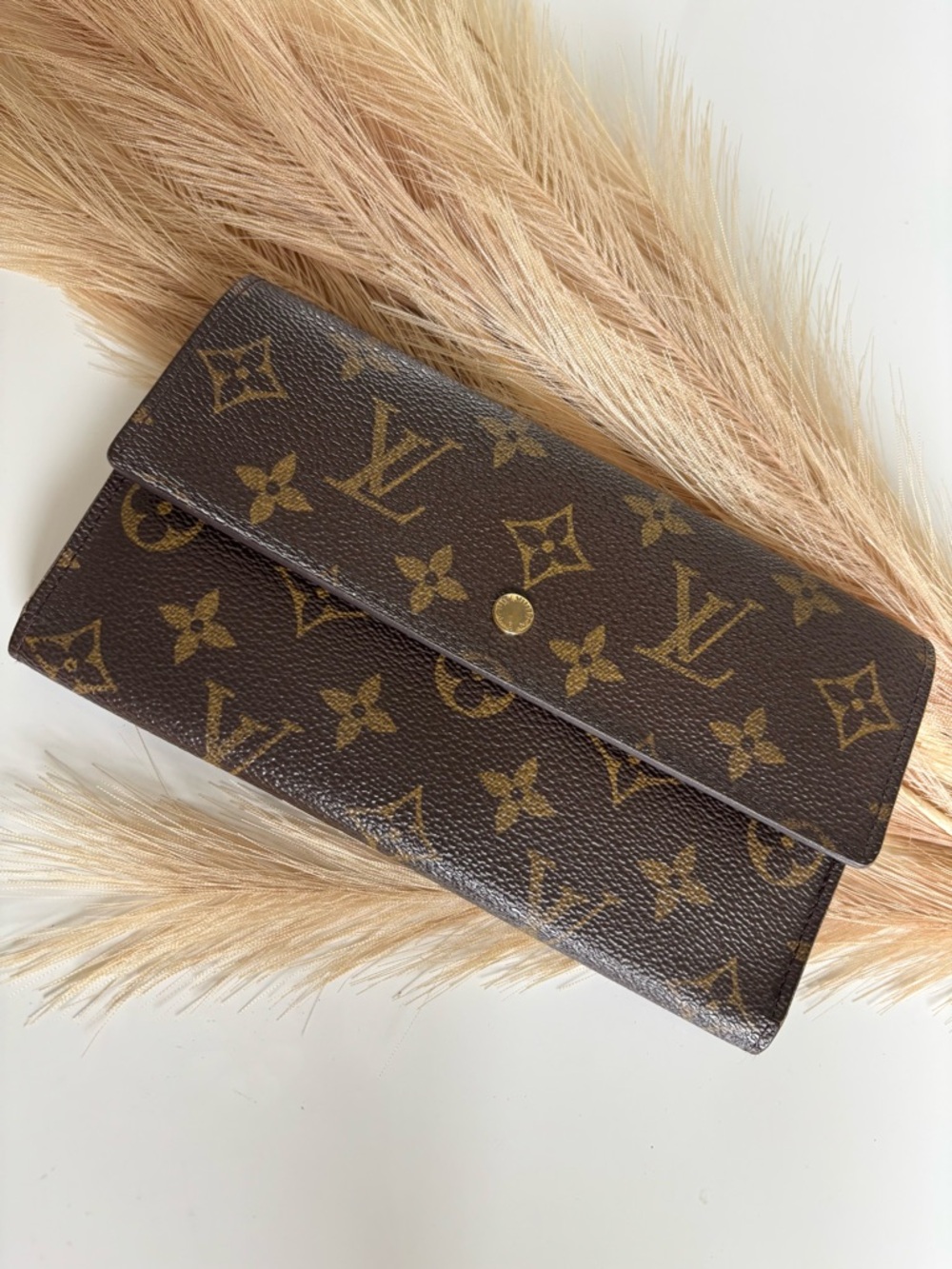 Louis Vuitton International Wallet